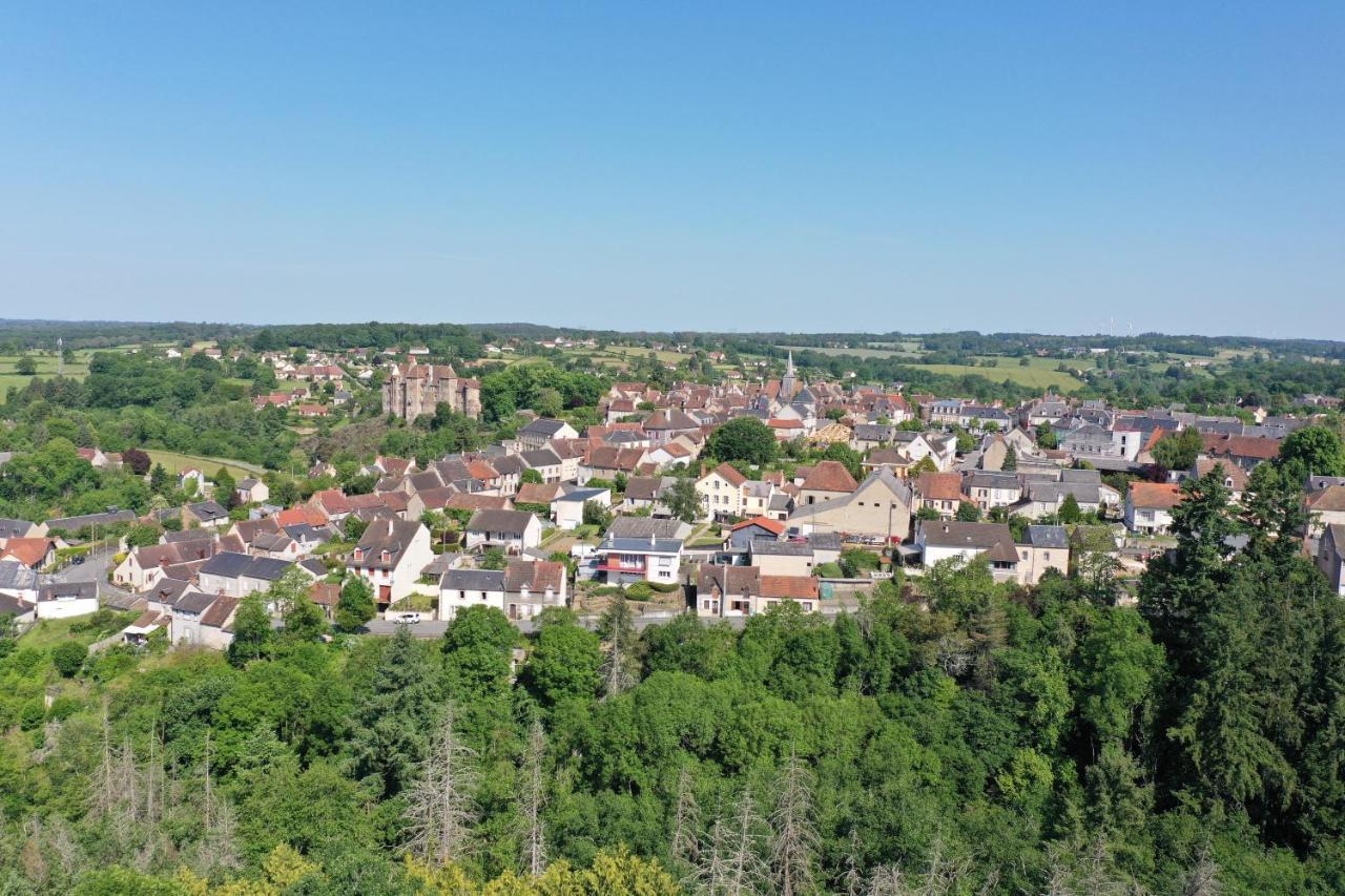 La Chtite Creuse - Chambres D'Hotes - Parking - Abri 2 Roues Boussac  Exteriör bild